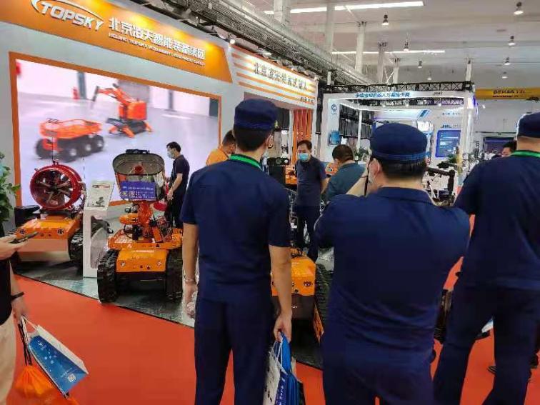 1694400187967784.jpg 8c99c9ee58f45f58690457f4b79e332(1).jpg